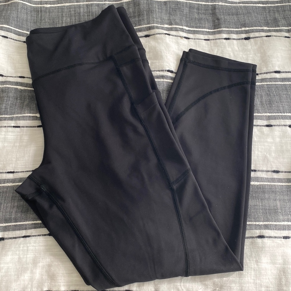 Zyia Black Light n Tight Pocket Hi-Rise size 12
Legging 24”